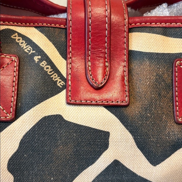 Dooney Bourke giraffe pattern shoulder bag tote red leather trim side tops EUC - Picture 9 of 17